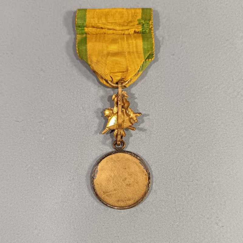 FRANCE MEDAILLE MILITAIRE DES SOUS OFFICIERS FABRICATION FANTAISIE LOCALE OU PRIVEE PIECE DE 5 CENTIME CERES PAR OUDINE